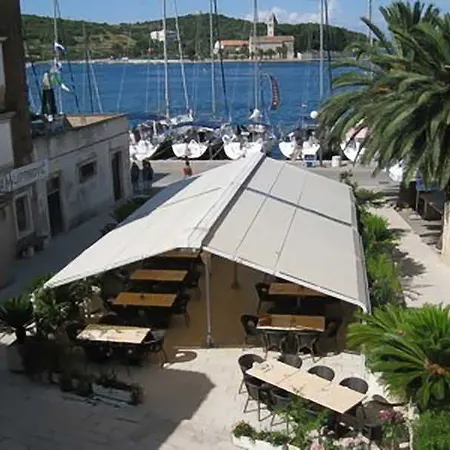 Garni Dionis Hotel Vis